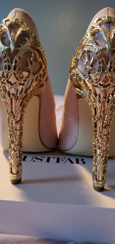 Point toe heels - Picture 2 of 6